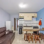 Apto Quadra Mar Em Bc C/ Otima Localizacao Eit302
